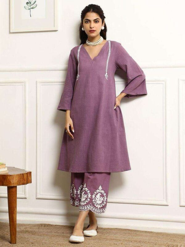 Fresh & Floral ? XXL Cotton Dress with Stunning Embroidery & Prints(XL) - Image 3